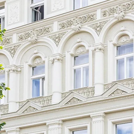 Stunning In Wenceslas Square Apartment Prague